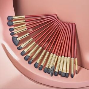 NWT No Label 20pc Premium Makeup Brush Set